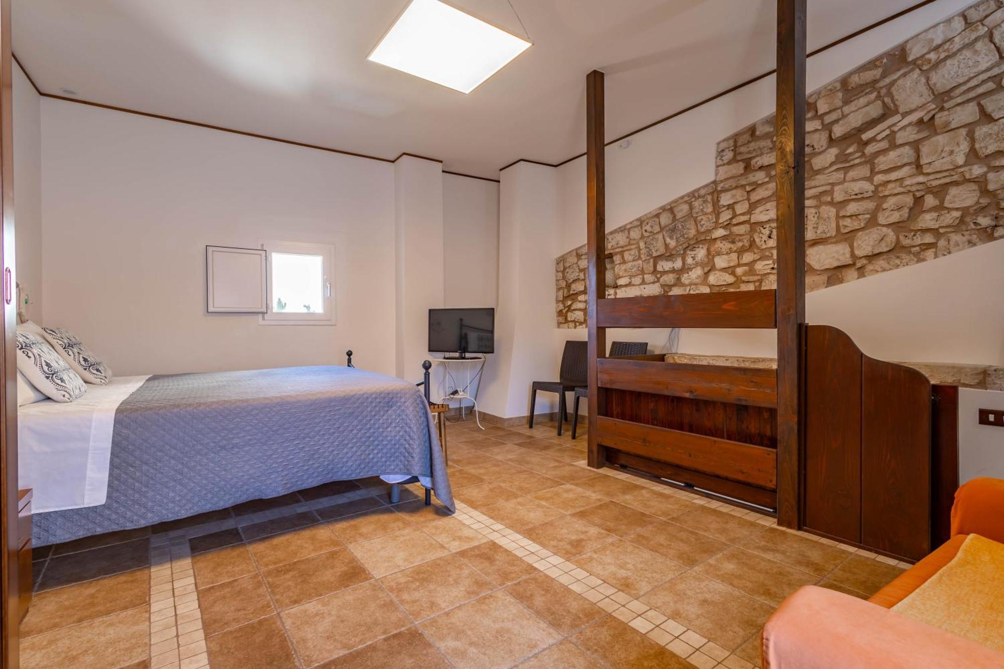 Antiche Mura Apartments "Nel Cuore Della Puglia"Bivani, Cucina, Terrazzo Turi Ngoại thất bức ảnh