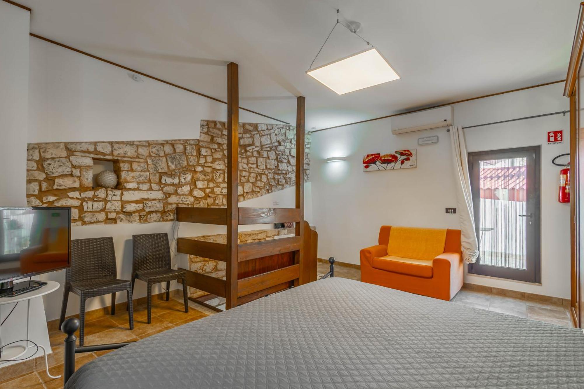 Antiche Mura Apartments "Nel Cuore Della Puglia"Bivani, Cucina, Terrazzo Turi Ngoại thất bức ảnh